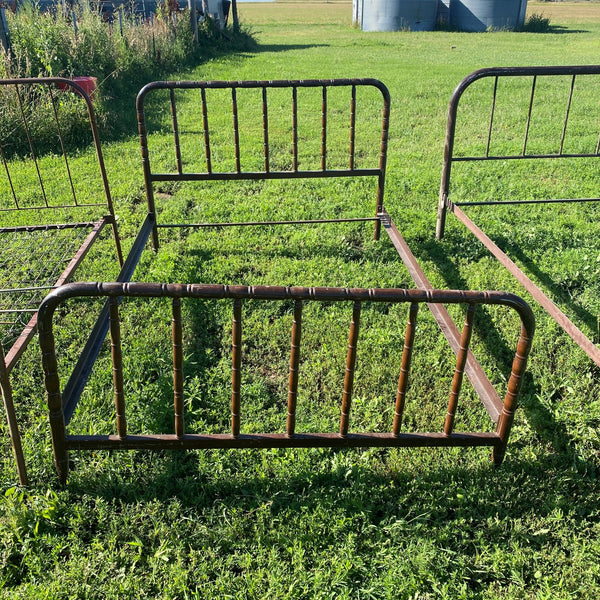 Vintage Simmons Metal Pole Bed Full Size Frame