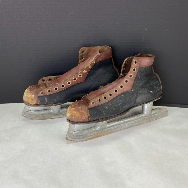 Vintage Brown Leather Hockey Ice Skates Winter Decor