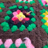 Vintage Granny Square Afghan Blanket with 2 15" Pillows Throw measures approximately 44" x 57"