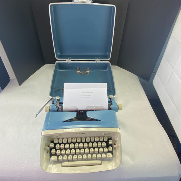 Vintage Royal Safari Typewriter with Case