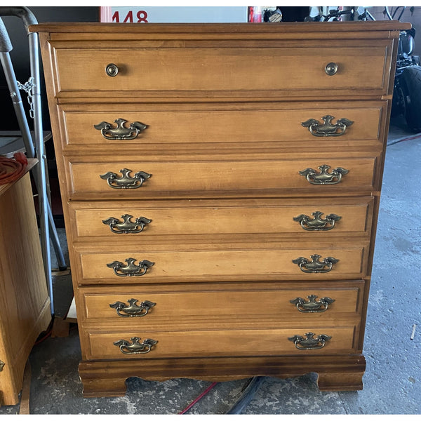 Vintage 4 Drawer Wood Dresser Laminate Top Measures approximately 32" wide x 18" deep x 39" tall