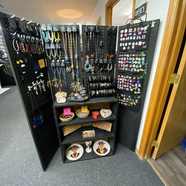 Jaylene's Jewelry and Collectibles